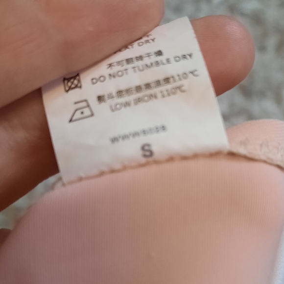 Pink wrap bikini top - Picture 2 of 3